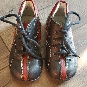 Infant boys European shoes size 20 us size 5